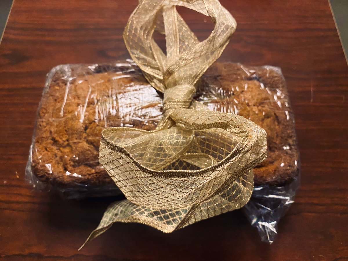 wcsPHSet's tweet photo. When one of your administrators makes banana bread &amp; leaves it in your mailbox for your quarantine bday ❤️💙❤️💙 #family thank you, @wcsPHSks! https://t.co/OpzfzuxB2d