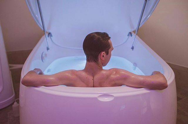 CTfloatstudio tweet picture