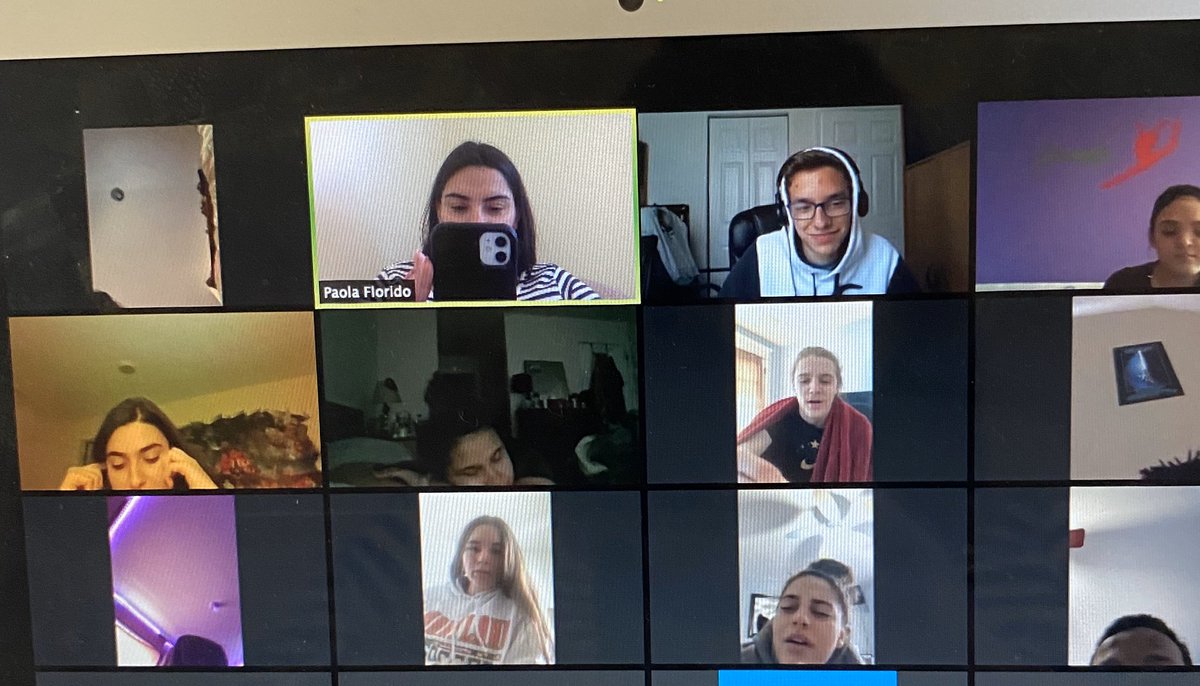 PaolaFlorido4's tweet photo. Checking in with the students using Zoom today ! #ehtpride #spanishclass https://t.co/mWfUzlT9tr