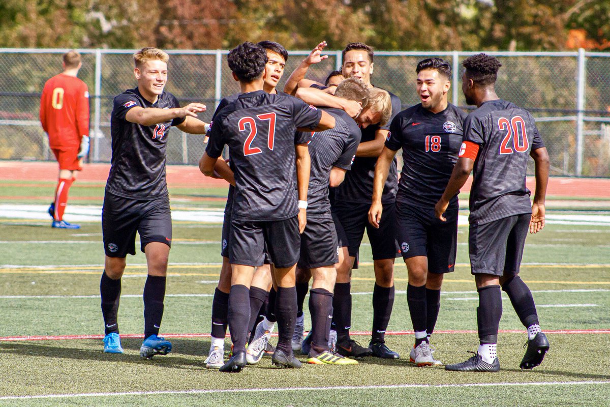 SOUMensSoccer's tweet photo. #footballclubchallenge 

1. Your Crest 
2. Your Ground 
3. Your Fans 
4. Your Players 

We nominate @CCCSports Men’s Soccer programs 
@Corban_U_Soccer
@MU_MensSoccer 
@CCSaintsMSoccer 
@UPArgoSoccer 
@eoumenssoccer 
@RMCSoccer 

🔴⚫️⚪️ https://t.co/aFJUTCcVKK