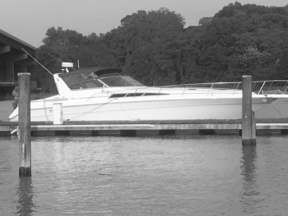 yankegrl22's tweet photo. @PetzoldsMarine Me too. Being on the boat and forgetting all of this!!#boatseason #summer #justfitzIII https://t.co/g3I2MmnTEQ