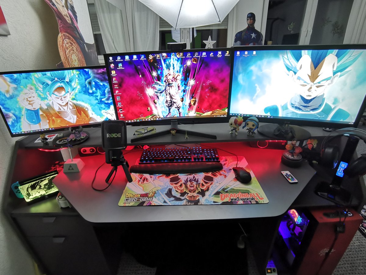 Gamer, Girl, Anime, Gaming, Desktop, Setup, Mouse Pad (Desk Mat) – Anime  Desk Mat