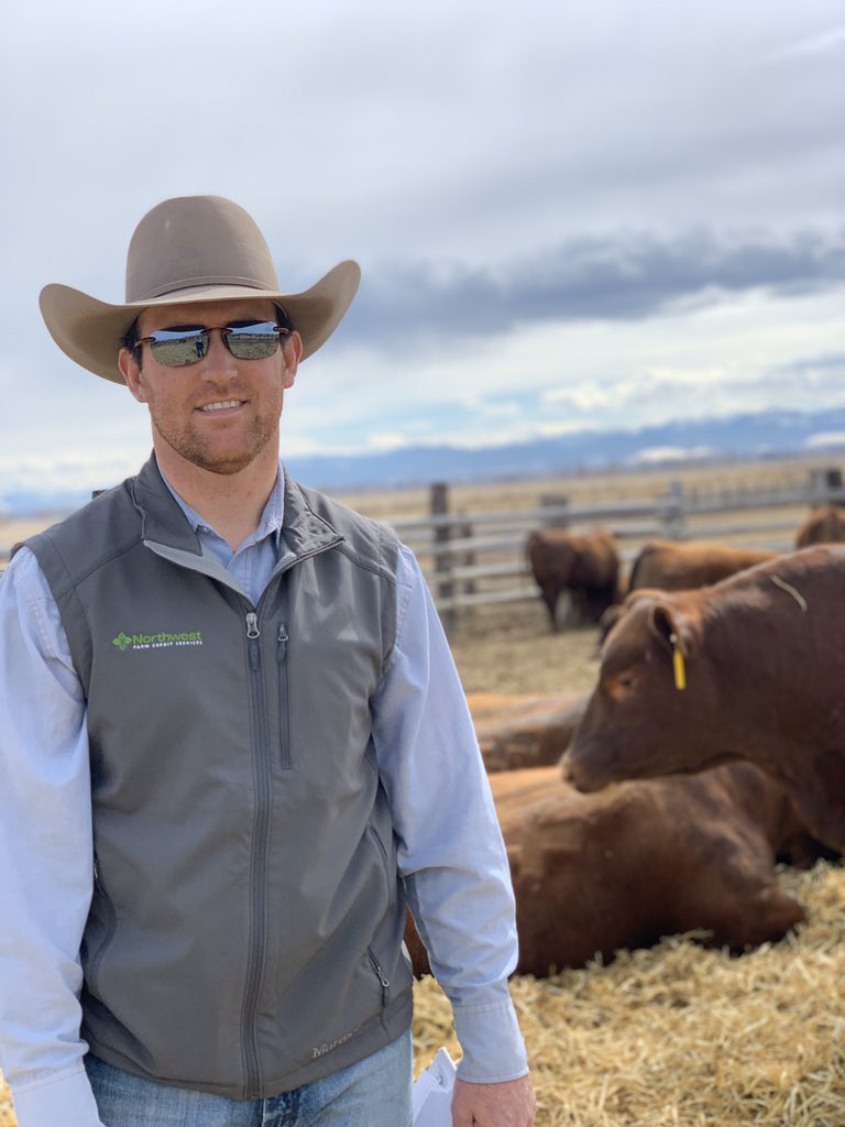 _cassi_jo_'s tweet image. Well, if you insist, I guess I will be quarantined with you 😉😘 #hothusband