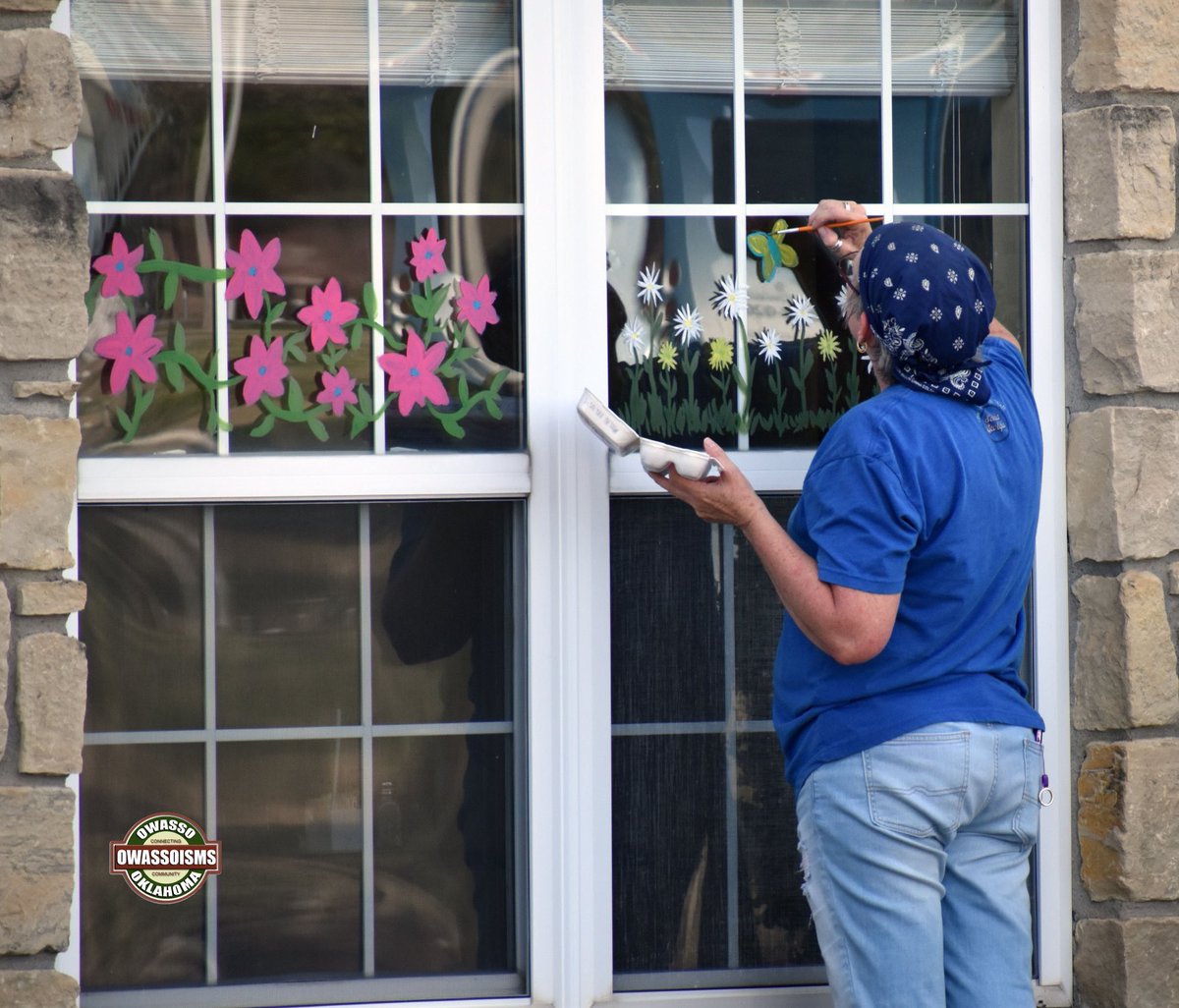 We caught Tracey Jarrard painting windows at Brookdale Nursing Home today. She knows all the residents are "stuck inside with no visitors" and wanted to try to brighten their day just a little if she could.  We love this! #ItsTheLittleThings