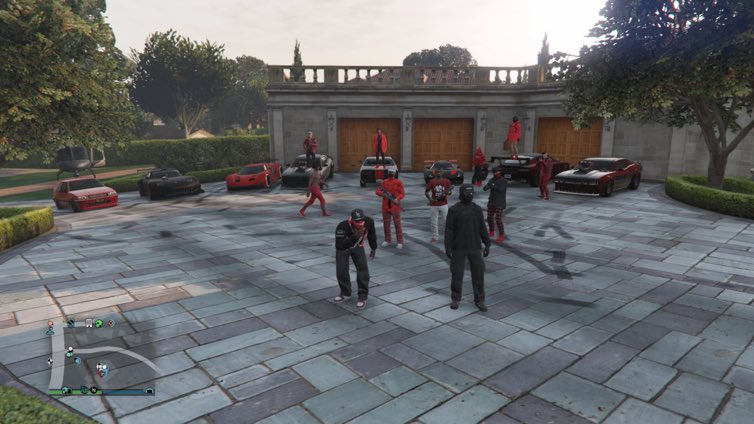 Rehzx6's tweet photo. @BloodGTA5RP to busy making moves while ya fighting 😂#4ktK #CripK https://t.co/EAErVzD3Gu
