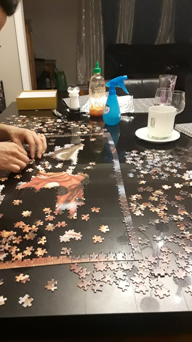 MsPerryGHS's tweet photo. We do 1000 piece puzzles every Xmas, no prob...UNTIL this year...Attempted this for 3 days before having to fly it back home in pieces...Time to try again?? https://t.co/hpM1BNdKRH
