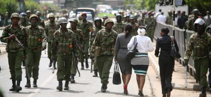 Kaa nyumbani na kuanzia 6:59 jioni hadi 4:59am kila siku usipatikane nje hata kidogo.
Good morning na apewe sifa Yesu Kristo.
Unanipata ukiwa wapi na marufuku ya kutotoka nje usiku unaichukula vipi?
#Bukhabushiere <a href="/BALOZIASHIALI/">BALOZI ASHIALI</a> <a href="/Mulembe_FM/">MulembeFM</a>