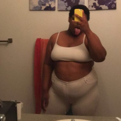 body positivity 😋 #NewProfilePic https://t.co/OfrQTlNdXo<a href="/tag/newprofilepic"class="tags">#NewProfilePic</a>