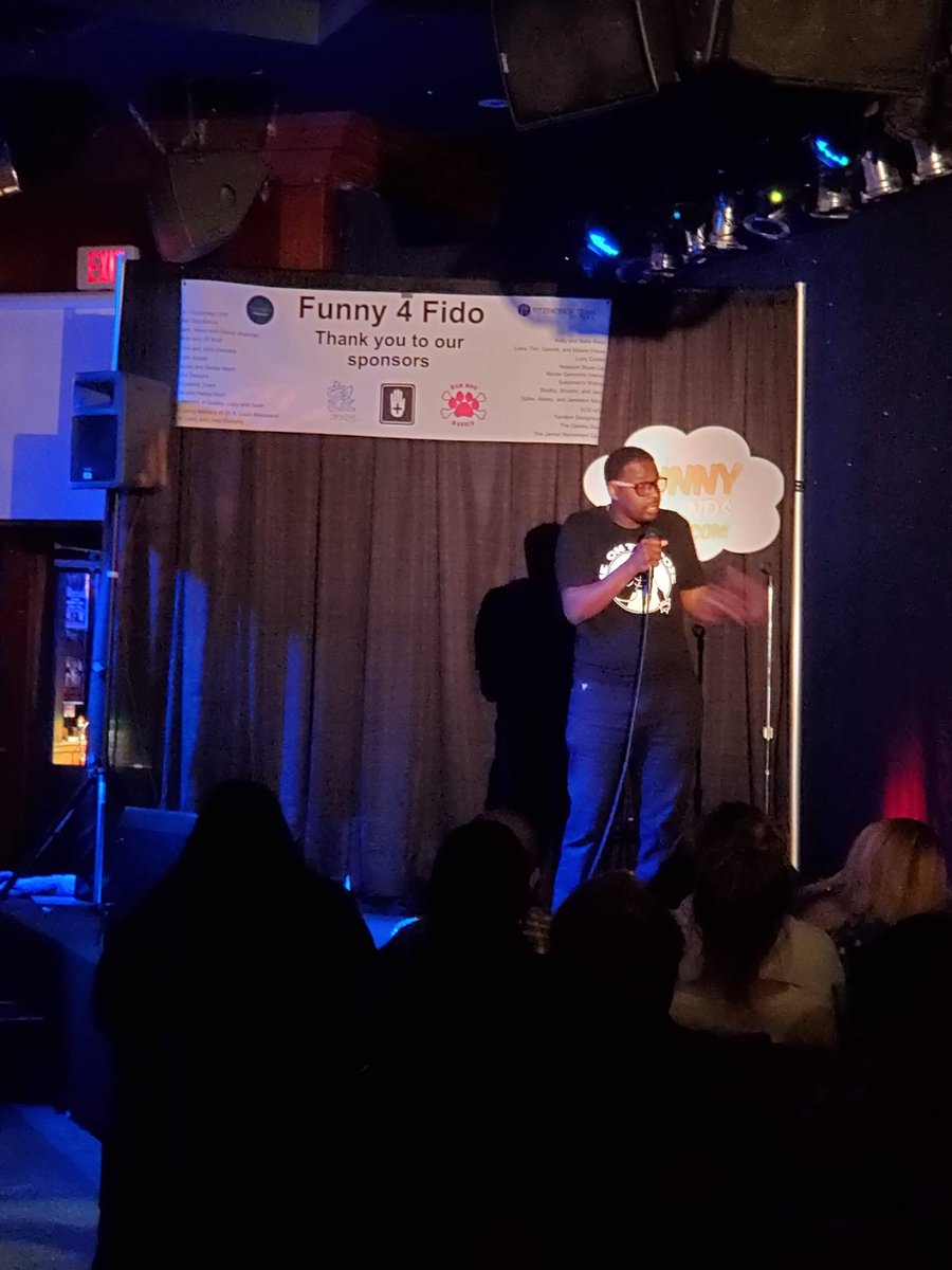 ComedyWeapon's tweet photo. I miss the stage https://t.co/KrfrAYgJWl