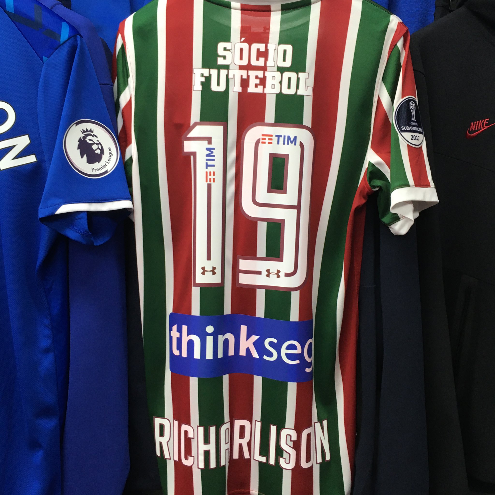 サッカーショップfcfa 実店舗open 営業時間 11時 18時 公式サイトopen エヴァートン ユニフォーム入荷 ずっと品切れしていた エバートン 19 Home ユニフォームがようやく入荷しました ネームナンバー パッチほぼ全選手対応してい