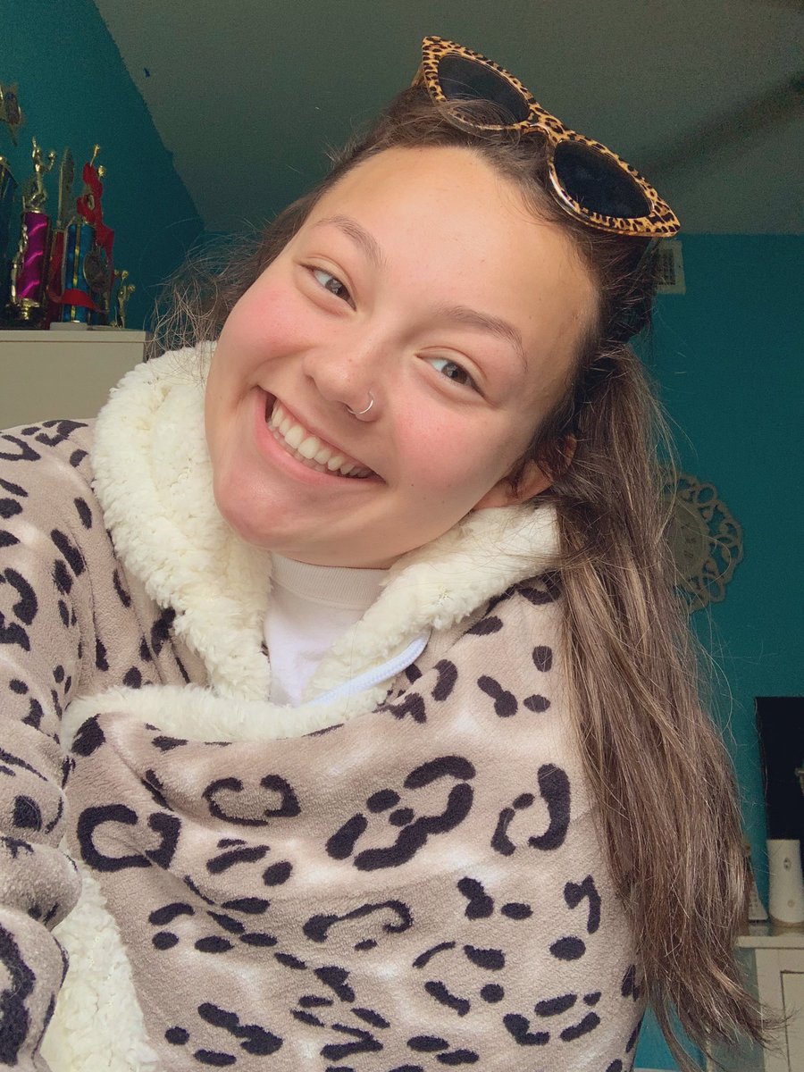 AlexNicole327's tweet photo. Day 4: Animal Print Day 🐆✨ #spreadyourmagic #VirtualSpiritWeek #animalprint https://t.co/zMNF3BDvMt