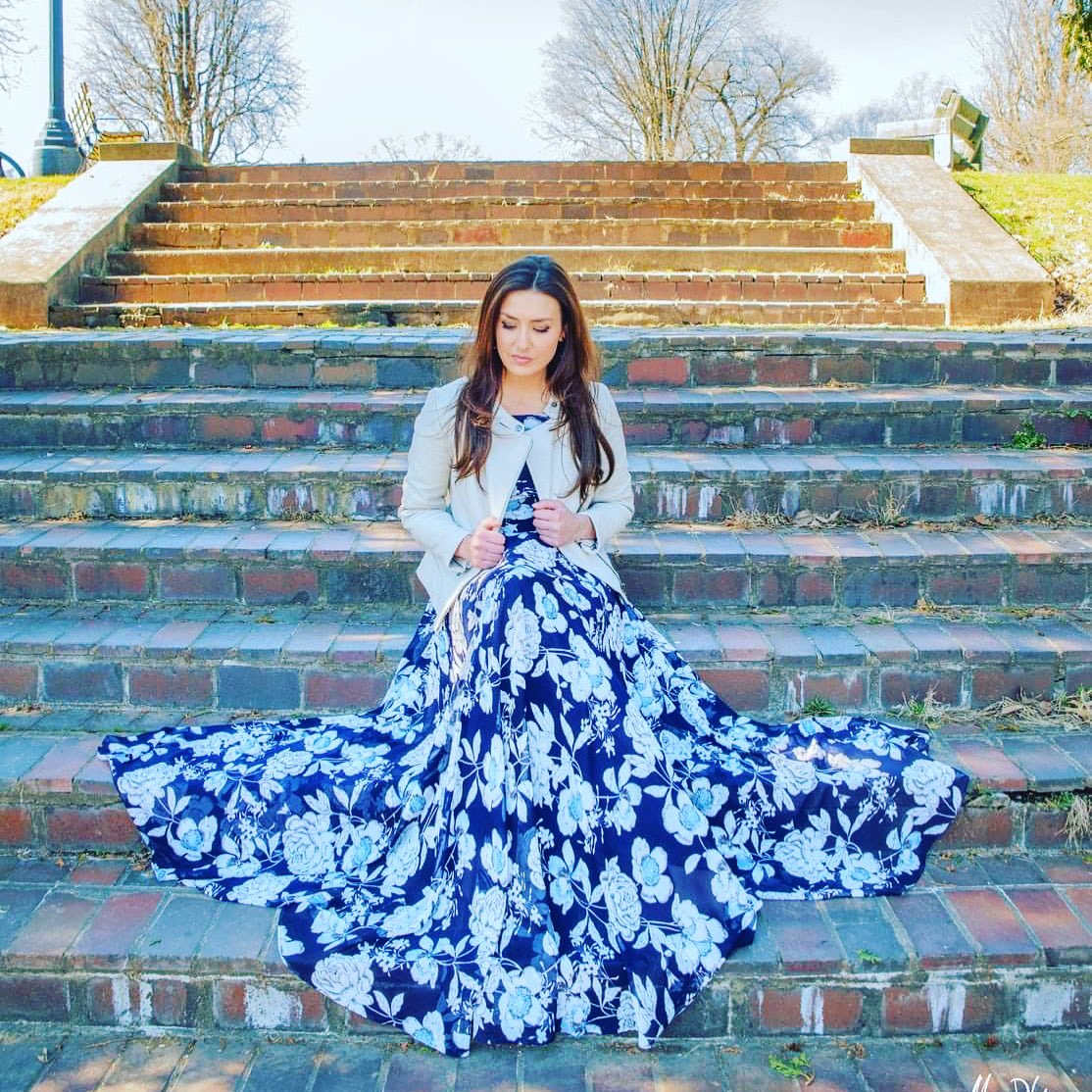 MichelleSenko's tweet photo. there is a peacefulness in #solitude โจ #createinthespace #findyourway ๐ #shoplocalonline ๐ #wightelephantboutique #fashionphotography @GoltzPhoto #ootd #springfashions #socialdistancing #timetoreflect #spring2020 #styledshoot #pittsburghmodel #pghmodel #pittsburgh #pgh #wiw https://t.co/6FHEfE1CI3