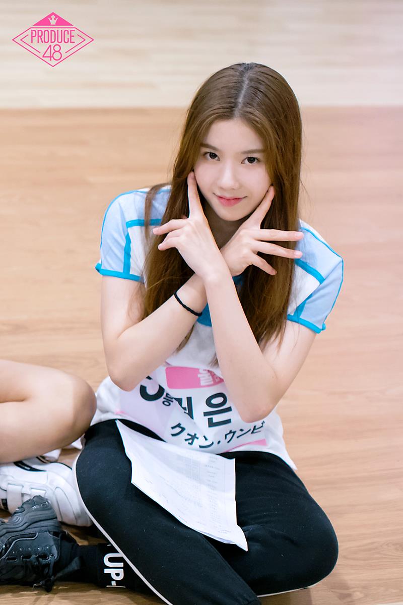 ddaengmobi's tweet photo. Let's go back to trainee Kwon Eunbi.💝 Her smile is so precious.😁
@official_izone https://t.co/sW2os5liKa