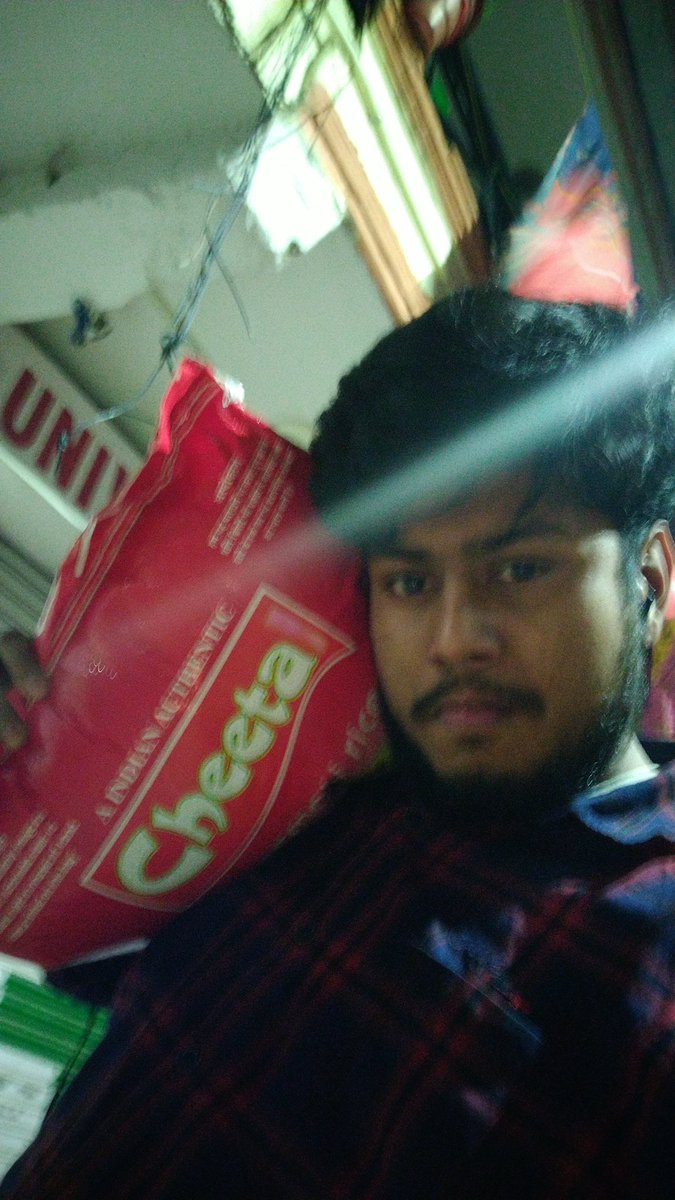 mitra1on1's tweet photo. The untiring work 
No one will be hungry 
2am at night 
Getting ready for the mass food distribution preparation
@followusatHAI
@PrashunDr
@UNDP https://t.co/01YkkYmiAW