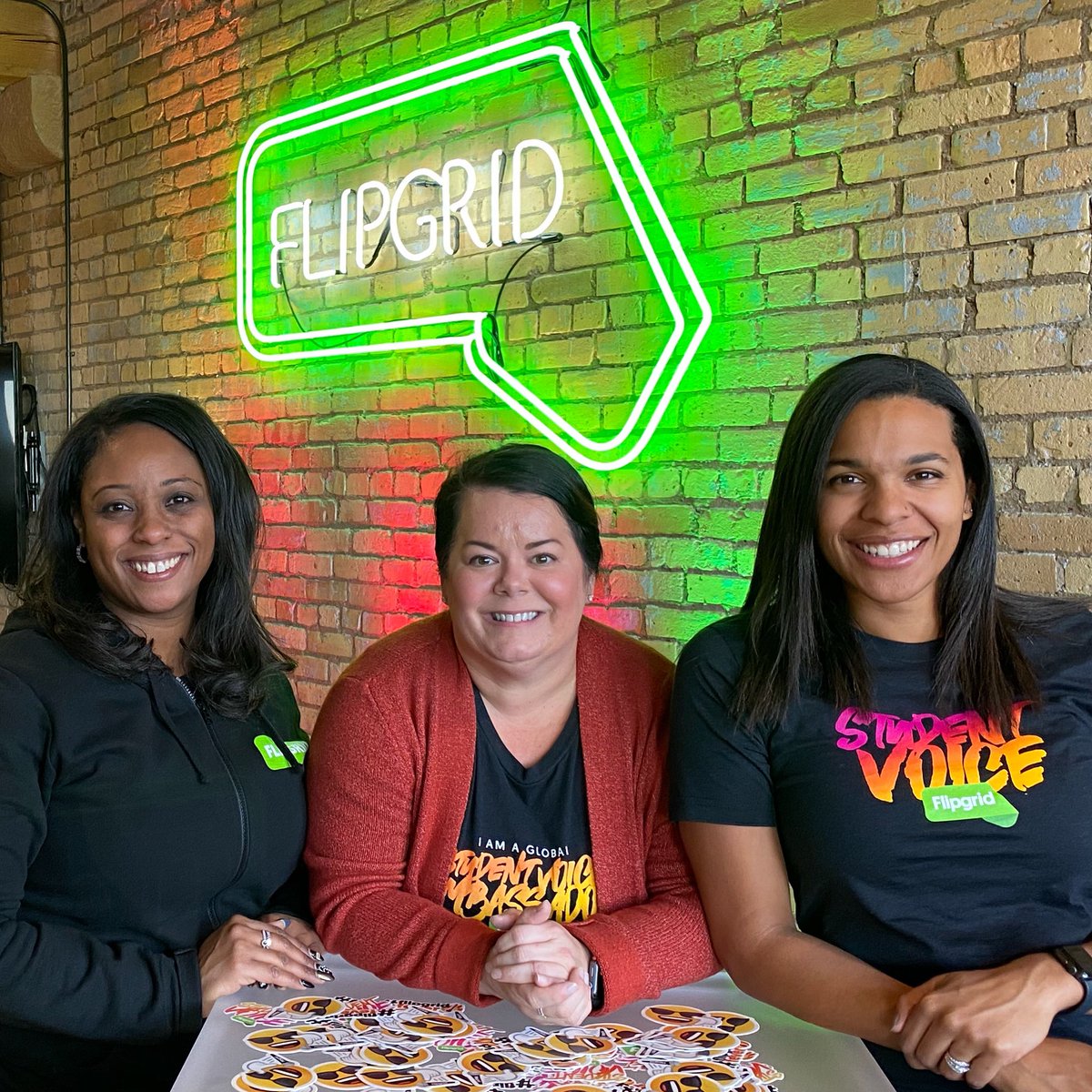 annkozma723's tweet photo. Hi friends ๐ค
We are here to support you. Please know we are doing LIVE @Flipgrid PD sessions every day + Q&A too.
You can find the upcoming session dates + times and all join links at https://t.co/4sIDJQK7Vn
All are welcome! ๐ https://t.co/cdihArqvTI