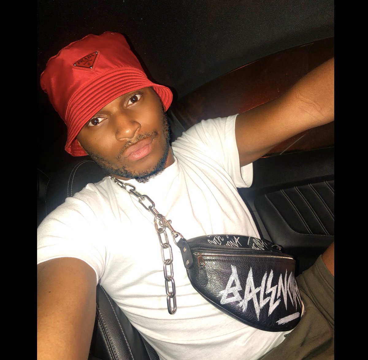 Thekingofstyle_'s tweet photo. Day 10 #ROUGHAF ! #Prada 💧 https://t.co/qUoTpObxth