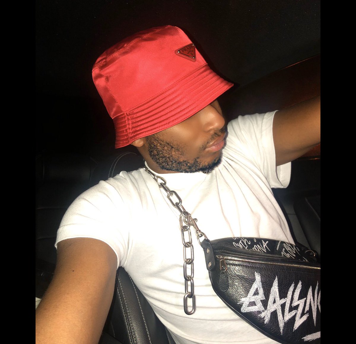 Thekingofstyle_'s tweet photo. Day 10 #ROUGHAF ! #Prada 💧 https://t.co/qUoTpObxth