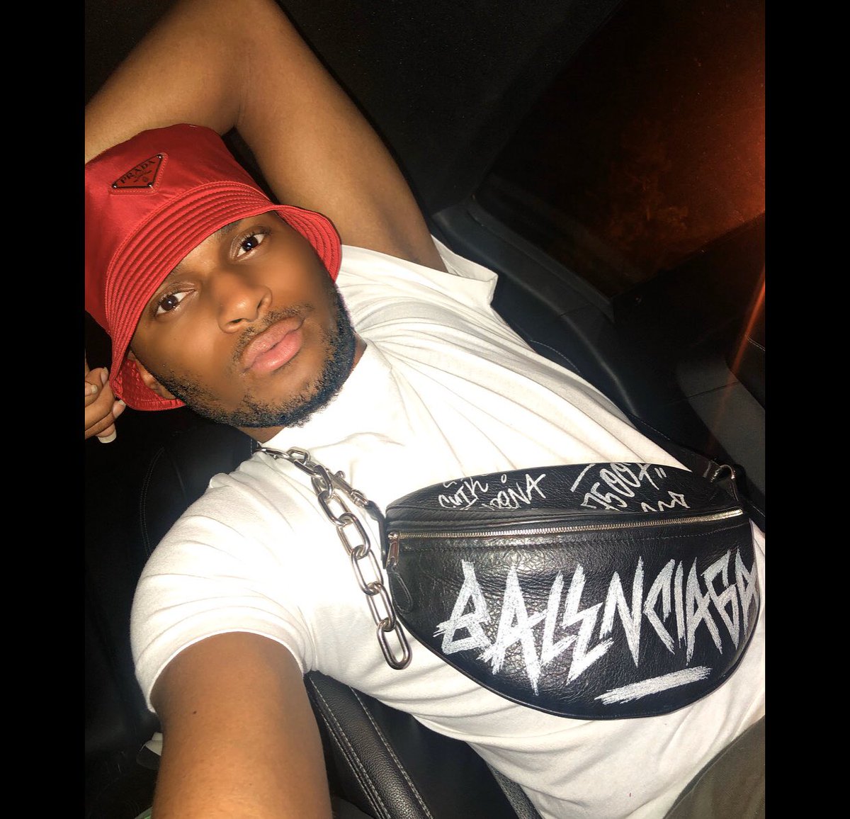 Thekingofstyle_'s tweet photo. Day 10 #ROUGHAF ! #Prada 💧 https://t.co/qUoTpObxth