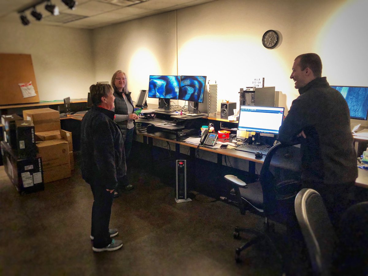 BrownBagDC's tweet image. Fond #Farewells 👋🏻 in the age of #Coronavirus 😷🦠 #SocialDistancing around a speakerphone as co-workers now working from home say their goodbyes 😥 to our retiring friend and @ABC7News colleague Sue ❤️ We will miss you more than you know...