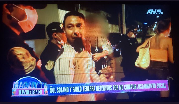 PeruChollywood's tweet photo. No entiendo porque a Nolberto Solano no se le dió el castigo que se debería en la comisaria luego de estar en una fiesta privada,@MartinVizcarraC el castigo a estos tipos sería el EJEMPLO IDEAL para que todo el Perú acate el aislamiento de quedarse en casa. Anótelo😡 @magalyperu https://t.co/hcOhY6nRm3