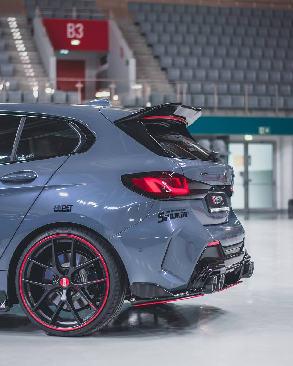 CebOnCars's tweet photo. Maxton Design has a new body kit for the F40 BMW ///M135i ||

#BMW
#MaxtonDesign
#SuperHothatch
#CebOnCars 
#Germany https://t.co/hp6zXR45YD