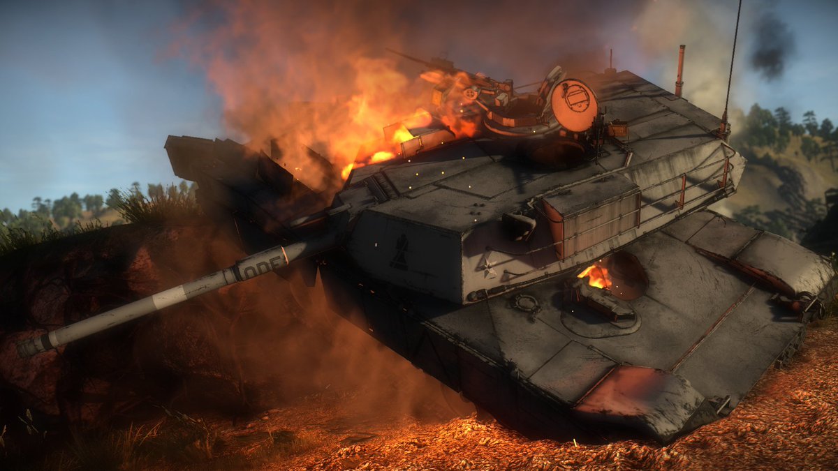 くまさん 擱座後撃破され炎上するオーシア国防陸軍のm1エイブラムス戦車 10年12月6日 ユークトバニア クルイーク要塞付近