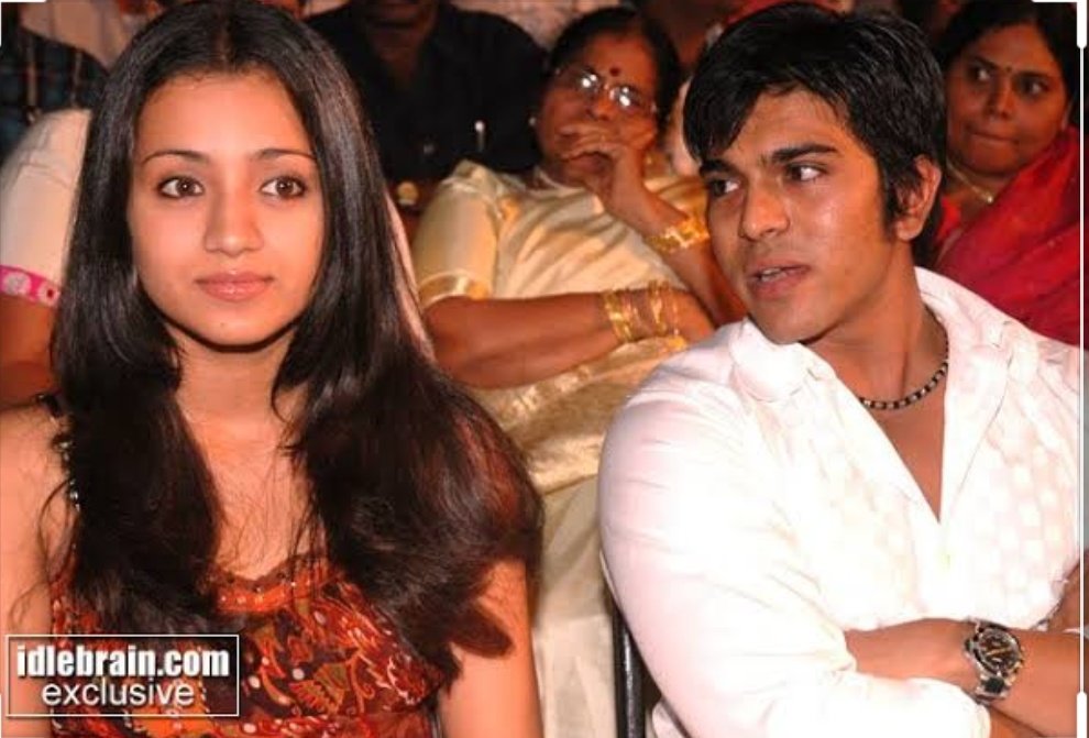 EUFsBSuUwAAjWxO?format=jpg&name=medium