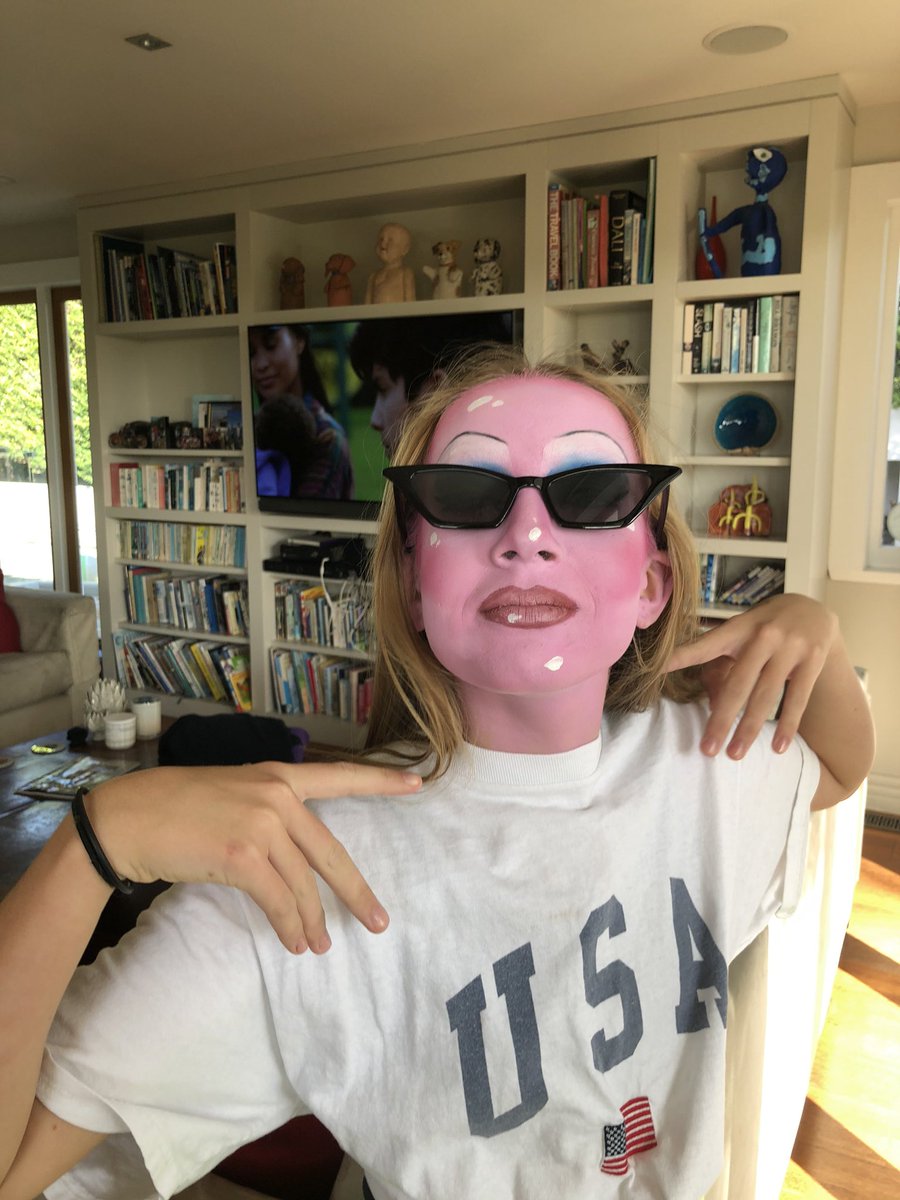 _ella_jacobson's tweet photo. I am losing my mind in quarantine @JunoBirch I attempted to turn my little sister into you and she looks STUNNING https://t.co/eHoPGKTmu0