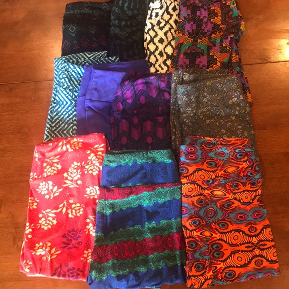 AmandaB01793465's tweet photo. So good I had to share! Check out all the items I'm loving on @Poshmarkapp #poshmark #fashion #style #shopmycloset #ugg #lularoe #catjack: https://t.co/1NPv4t2hwF https://t.co/pSJxPMXpl9