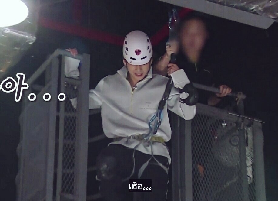 imcyanxzr's tweet photo. ดูย้อนหลัง รู้สึกชอบรันบังทันEPนี้นะ
แหม~เจเค ในใจจริงๆอยากให้พี่วีตะโกนว่า
"รักนะจองกุก"น่ะสิ แต่พี่ๆคนอื่นอยู่ด้วย เลยเอายอนทันมาแอบอ้างงงง!!!!แน่ๆเลย🤔🐯🐰
#กุกวี #KOOKV #runbtsep42 https://t.co/k93Eaxxube