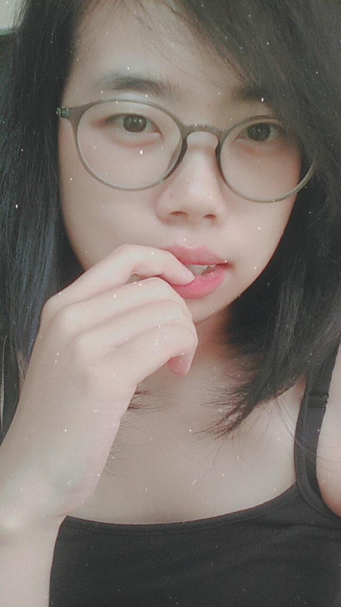 HanittaQueen's tweet photo. Hello twitter, apa kabar ?long time no see yaaaa huhu https://t.co/C6F0jwfoH9