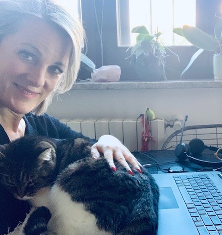 ruv_de's tweet image. Seit vielen Wochen arbeiten die Mitarbeiter der R+V-Tochter #Assimoco in Mailand von daheim. Inzwischen steht das ganze Land unter #Quarantäne. @StefanieKSimon hat zwei Kollegen gefragt, wie sich das anfühlt: ruv-blog.de/corona-stimmun… #presse #corona #italien (LN)