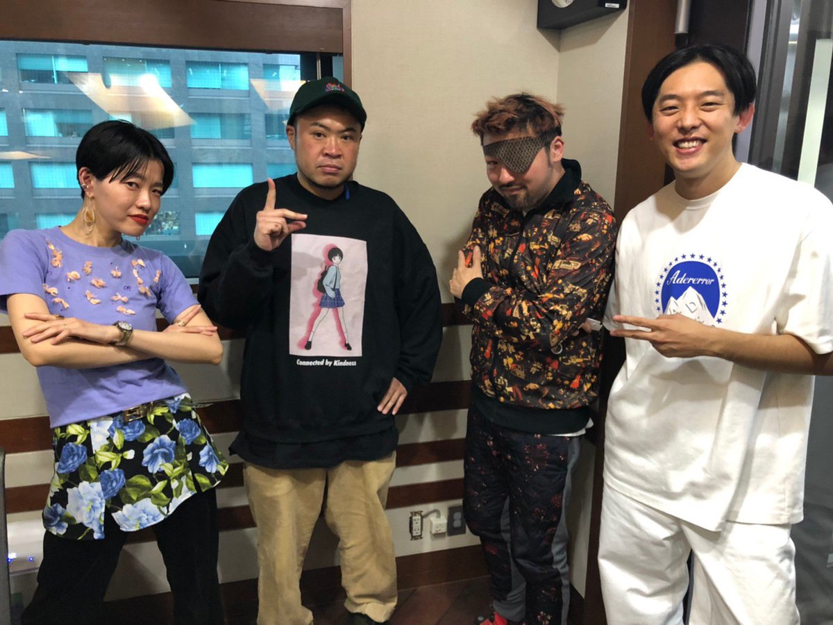 KENTHE390's tweet photo. 最終回ありがとうございました！！
聴いてくれた皆さんのおかげでできた83回でした！

メッセージも本当にたくさん、嬉しかったです！

#tsg80

TOKYO SOUNDS GOOD supported by Ginza Sony Park | TOKYO FM | 2020/03/27/金 | 15:00-16:55 https://t.co/4CYqNEDH5n https://t.co/IPZ6tLfwH6