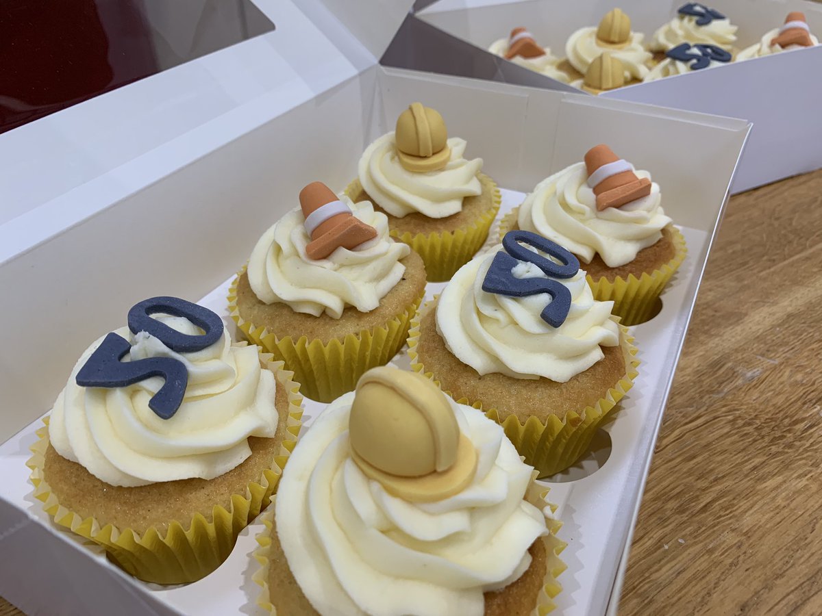 GloverlyCupcake's tweet photo. Mark told me that somebody on the construction site turns 50 this weekend and obviously won’t be having a party anymore, so I scraped together what ingredients I had left in the cupboard to make these. I’m hoping they will put a smile on his face! #covid19UK #constructionworkers https://t.co/W1xJgbEyht