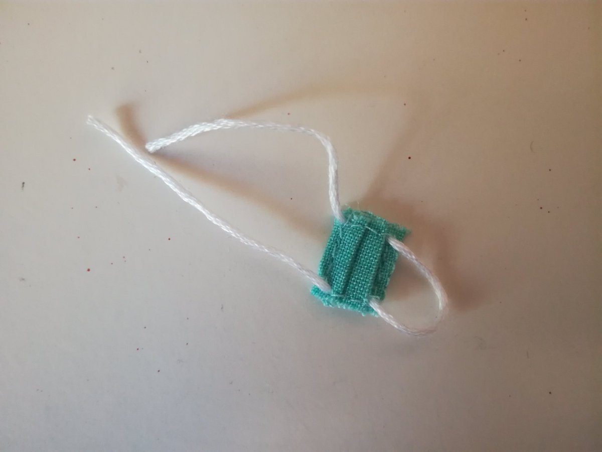 Ruchie_D's tweet photo. #goingcrazy from #isolation: I made a #facemask as a peace offering for my roommate Artur. Artur is a spider. He's living behind the closet. https://t.co/uOQzhbRg93