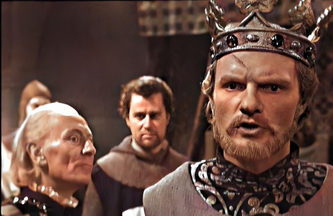 spod1000's tweet photo. Happy 85th birthday to #JulianGlover 
He has played two major roles in #DoctorWho 
Alongside #WilliamHartnell he played King Richard III in the #TheCrusade
He returned to the series to play #CountScarlioni aka #Scaroth the last of the #Jagaroth in #DouglasAdams' #CityOfDeath https://t.co/tYfSGtDhxb