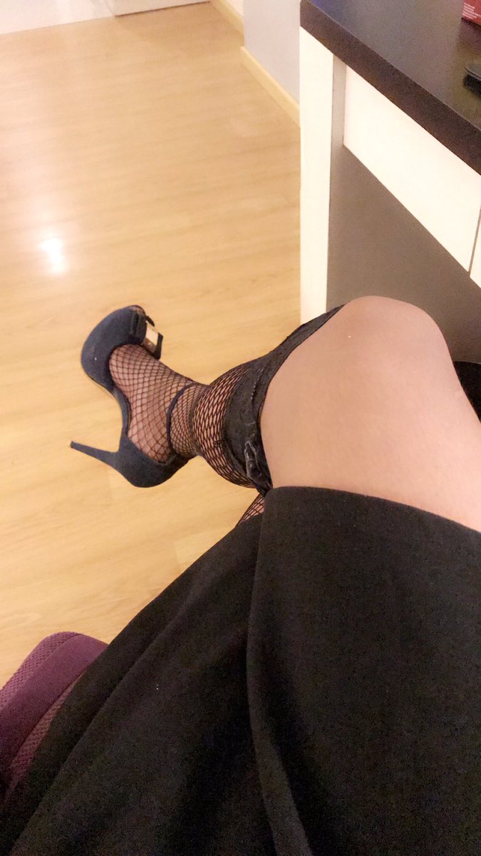 wangkar_sella's tweet photo. follow and Retweet, avail area banjarmasin dan sekitarnya, tdk menerima recehan...😁😁
#shemaletop #shemalebanjarmasin
#bdsm #domination #camseks #bobanjarmasin #BookingNow  #BoBalikpapan #bokingbanjar #shemalehighcllas #wariaborneo #warianakal #ladyboycantik #shemalebdsm #boBDSM https://t.co/Tdprewp9US