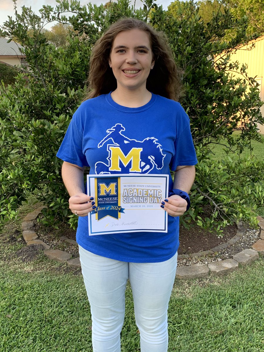 drueann02's tweet photo. Time to make it official! @McNeese #McNeeseBound #FirstChoice #McNeese https://t.co/6fx7gdR9dM