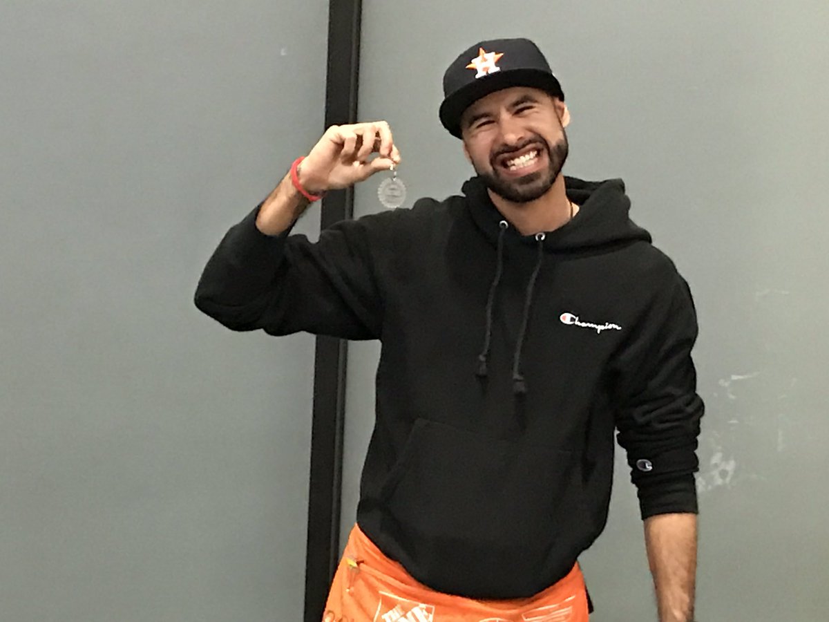 Mr Brian Venable receiving the Value Based Associate award for the month of March. Well deserved 👏🏽👏🏽👏🏽