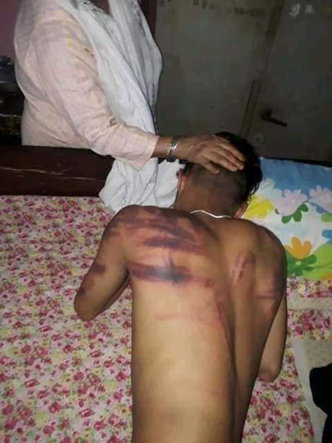 SujitGu65208403's tweet photo. Dear respected PM, Sir. I just want to know from you. Have you ordered our  local police to did like this without asking people anything?
Please ask them to stop this.
May be people are coming out for arrange milk for his small child. Or some food for his old parents. https://t.co/ANhBx7kFh2