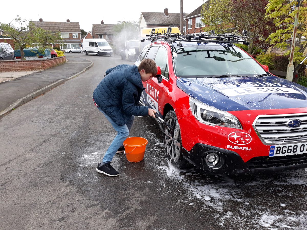 knit_and_bike's tweet image. This is my son @AlfScoffield he will be 16 on 28/3 &amp;amp; all party plans are on hold along with his GCSE&apos;S. He&apos;s mad about cycling &amp;amp; @SirWiggo hes really missing @OfficialWIGGINS team so if you could give send him a birthday wish on twitter that would make his day. Thank you.