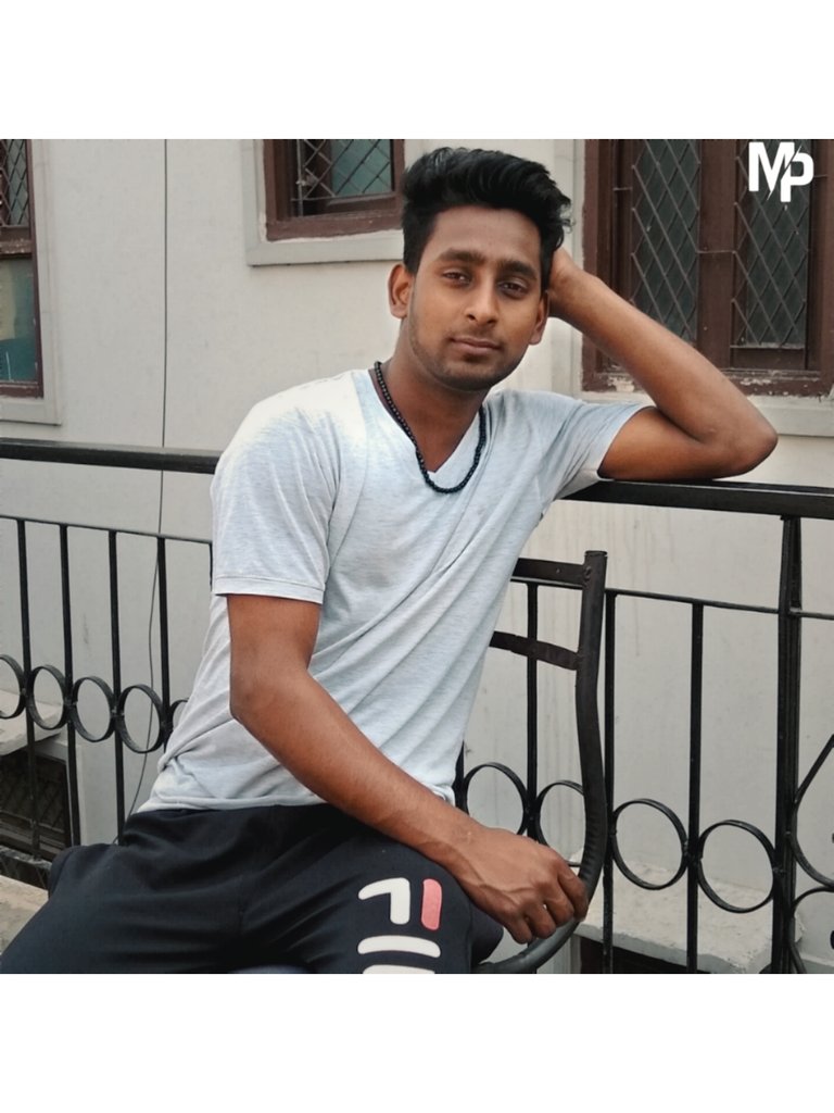 singermanish2's tweet photo. #Vaka3629 #KUWTK #CoronaLockdown #CoronaVillains #WhereIsBuhari #COVID2019 #love #love_mp #foryou #like4like @singermanish2  @NetflixIndia  @BilalS158  #modeling @FanTheFilm  #FanPark https://t.co/bazRXzLVVW