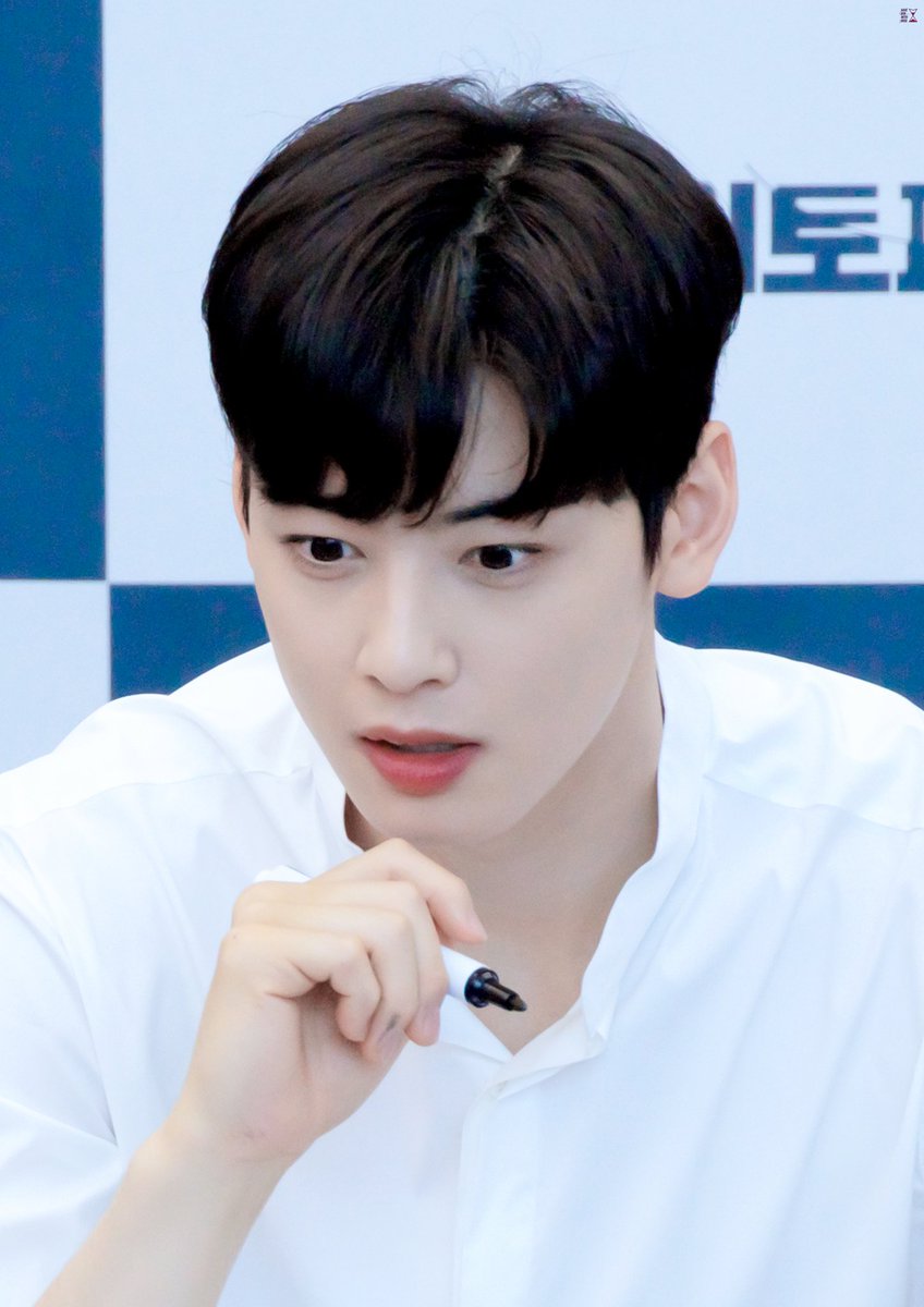 haveBin_withWoo's tweet photo. 1900
케이스위스 팬싸  /  크린토피아 팬싸

팬싸할때 로하로하 얘기 잘 들어주는 누누
무슨얘기했을때 모에요 모에요 하면서
궁금해하는 누누 다 조아!
그래서 다음 팬싸는 언제라고요😯?

부산 생일카페 이벤트 D-1😉
누누생일 D-3🥰

#차은우 #CHAEUNWOO @offclASTRO

#haveBin_withWoo #HBWW ⏳⌛ https://t.co/EatmnApn8R