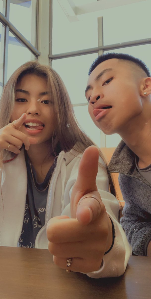 Daynah_saur's tweet photo. ONE TIME FOR THE BIRTHDAY BITCHH🥳 U annoying and ugly asf but ig I’ll keep u. Much love dawg😤❤️ #SmellyXNugget #FckRona #bffff https://t.co/MEf98H0Wp7