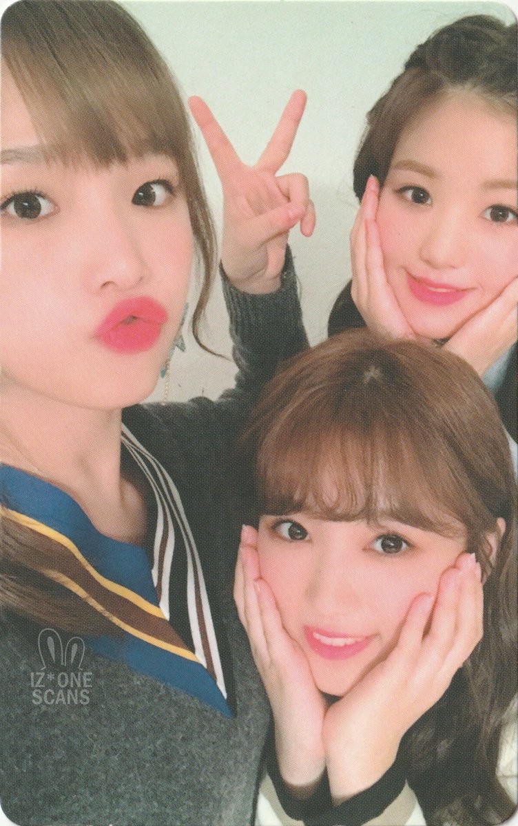 「 PHOTOCARD SCAN 」

✧ WONYOUNG X NAKO X YENA 'COLOR*IZ' UNIT PHOTOCARD