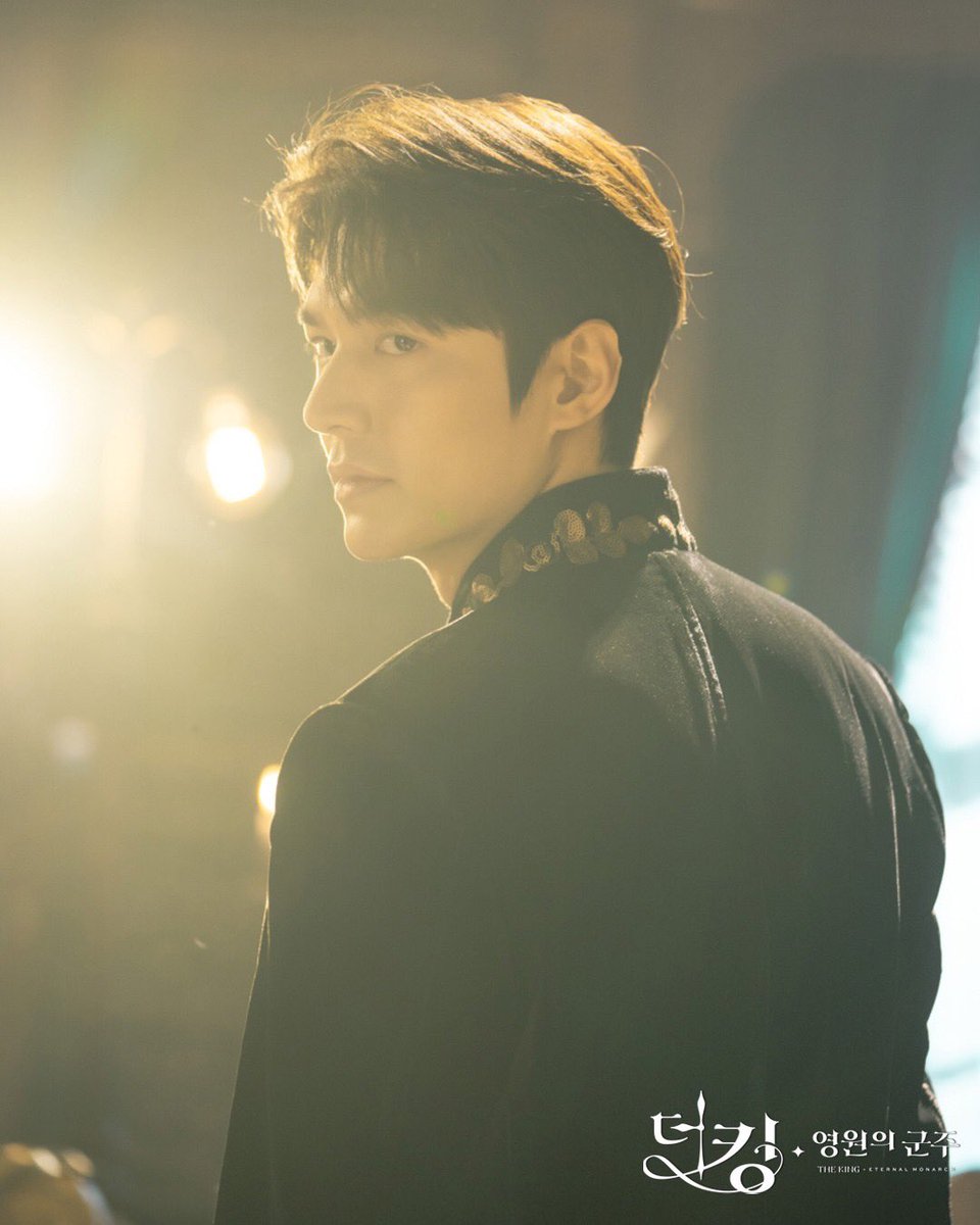 ちょあ No Twitter 年 4月 Sbs 新金土ドラマ ザ キング 永遠の君主 ロゴ付きスチール 高画質で出てた 嬉しい スチールだけでもう楽しい このドラマは 期待感が大きすぎてやばいなぁ ザキング ザキング永遠の君主 더킹 더킹 영원