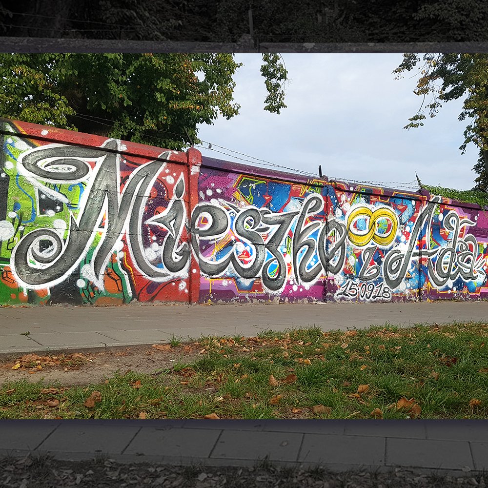vinnikiniki's tweet photo. I don't normally do script, but this was a special occassion - Wedding Graffiti, Congratulations Mieszko and Ada may it last a lifetime and beyond 😘🍾🔔

More street by moi -> https://t.co/ADXYywp0Cr

#weddingphotography #weddinggraffiti #brideandgroomgraffiti #graffitiscript https://t.co/01cFrGtQ1F