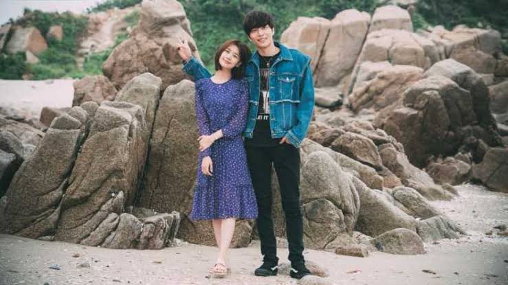 valyriablanc's tweet photo. So i searched and omgggggggg??? 😂😍 Whoah reunited in WWWSK!!! Now i want to rewatch. 😭😭😭 #JungSoMin #LeeMinKi #BecauseThisMyFirstLife https://t.co/KOFV9EfEsZ