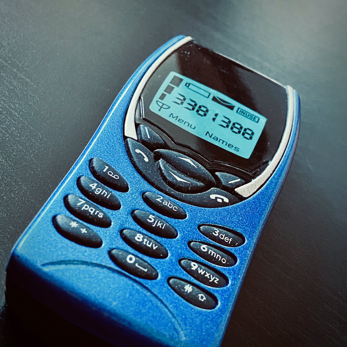 Wenn der Spielzeug Designer das entscheidende Detail verkackt.. <a href="/nokia/">Nokia</a> <a href="/NokiaMobile/">Nokia mobile</a> #eternal #battery #lifetime