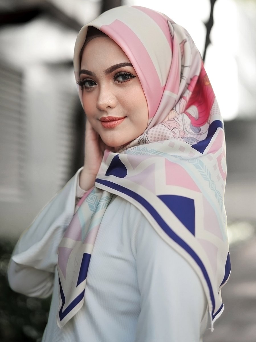 Zefiks_'s tweet photo. BIGGEST DEAL EVER!🛍 Just add on RM1 from NORMAL PRICE RM69, then you'll get 2 pcs!😱
Shop now at https://t.co/lto3m24tTA or easily through our ZEFIKS Mobile Apps
#zefiksscarfsale #combosale https://t.co/e76X8yDPzY